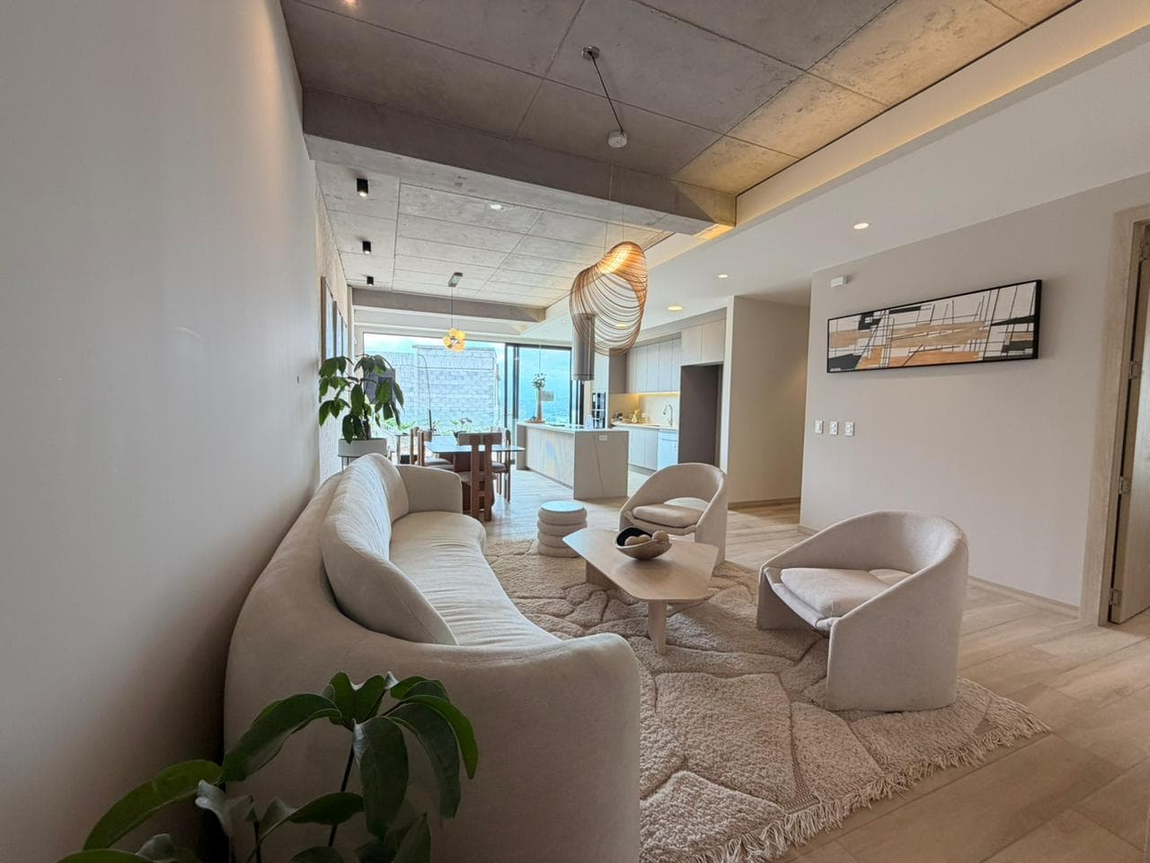 A.A.G. VENTA DE SUITE A ESTRENAR EN CUMBAYA - 1