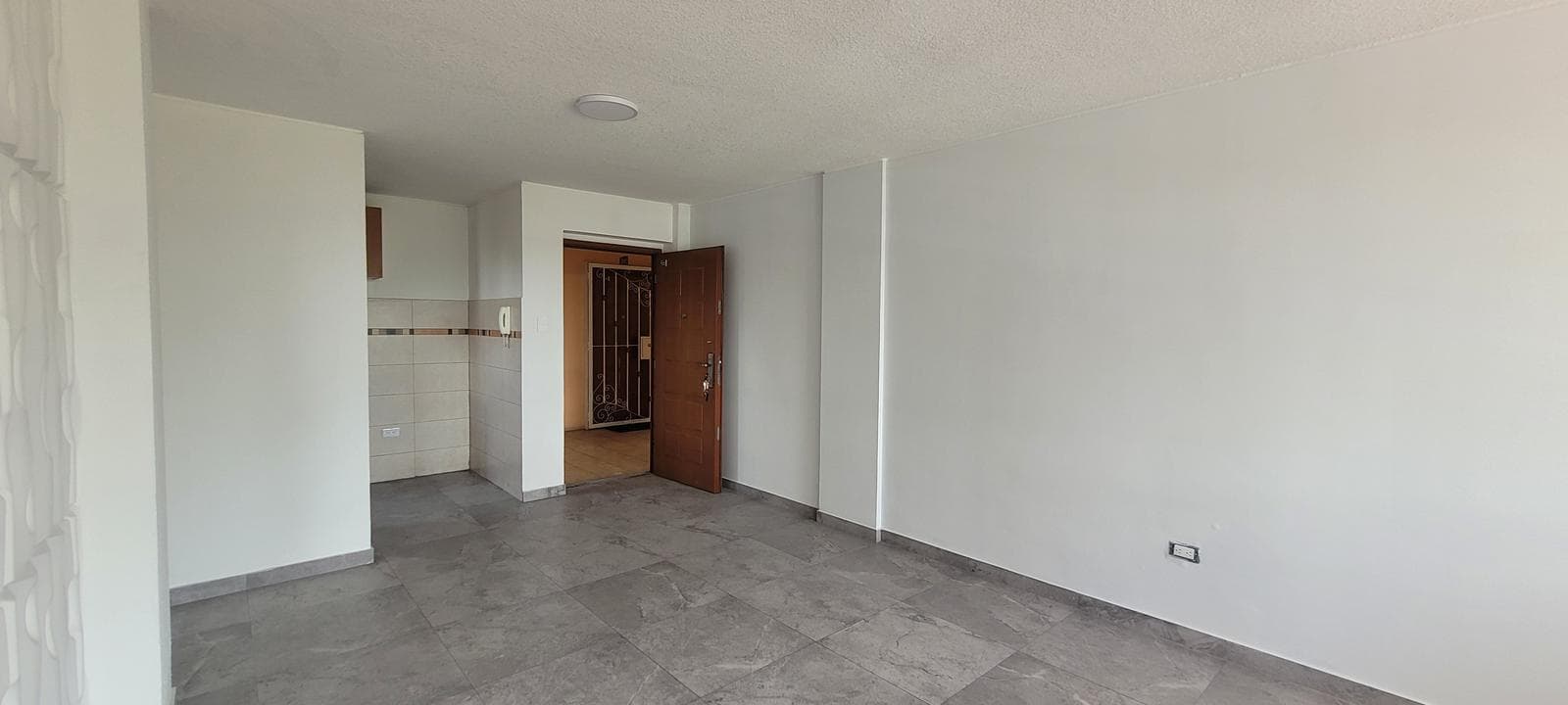 Vendo departamento en Norte de Quito calle Legarda 3 dormitorios - 1