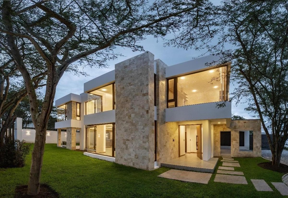Casa de venta en Puembo, vía a Arrayanes - 1