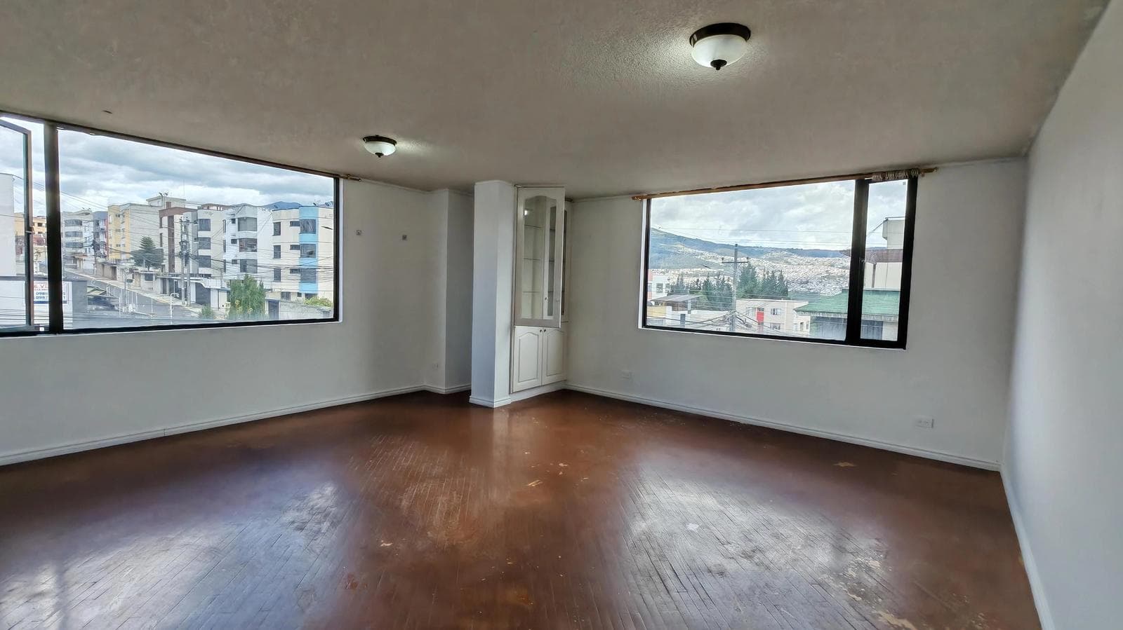 Departamento en Venta 3 Dormitorios 92m² - Sector Ponceano - Quito - 1
