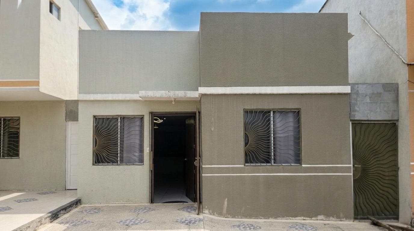Venta casa Urb. Bella Vita Via a La Costa Guayaquil, 3 dormitorios, v.a. - 1
