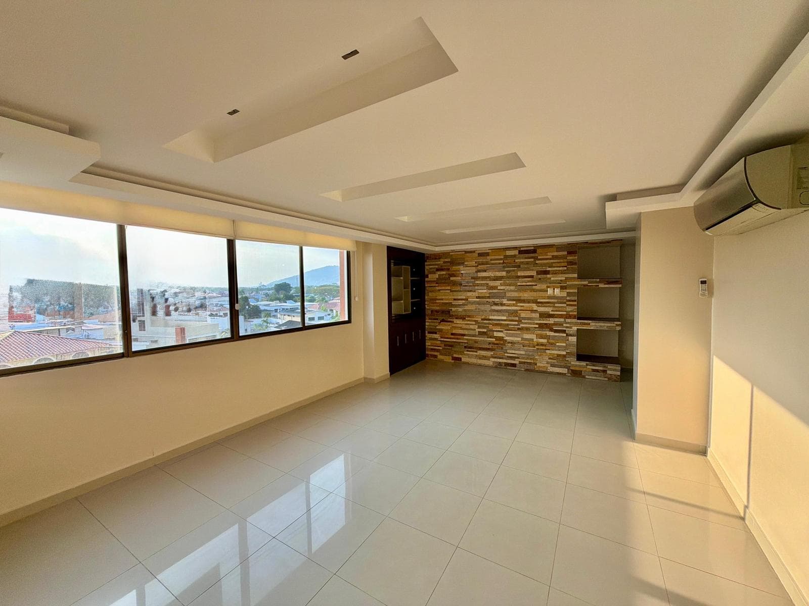 Departamento en Venta o Alquiler 3 Dorm. en Edificio Moderno, Urb. Puerto Azul Vía a La Costa - 1