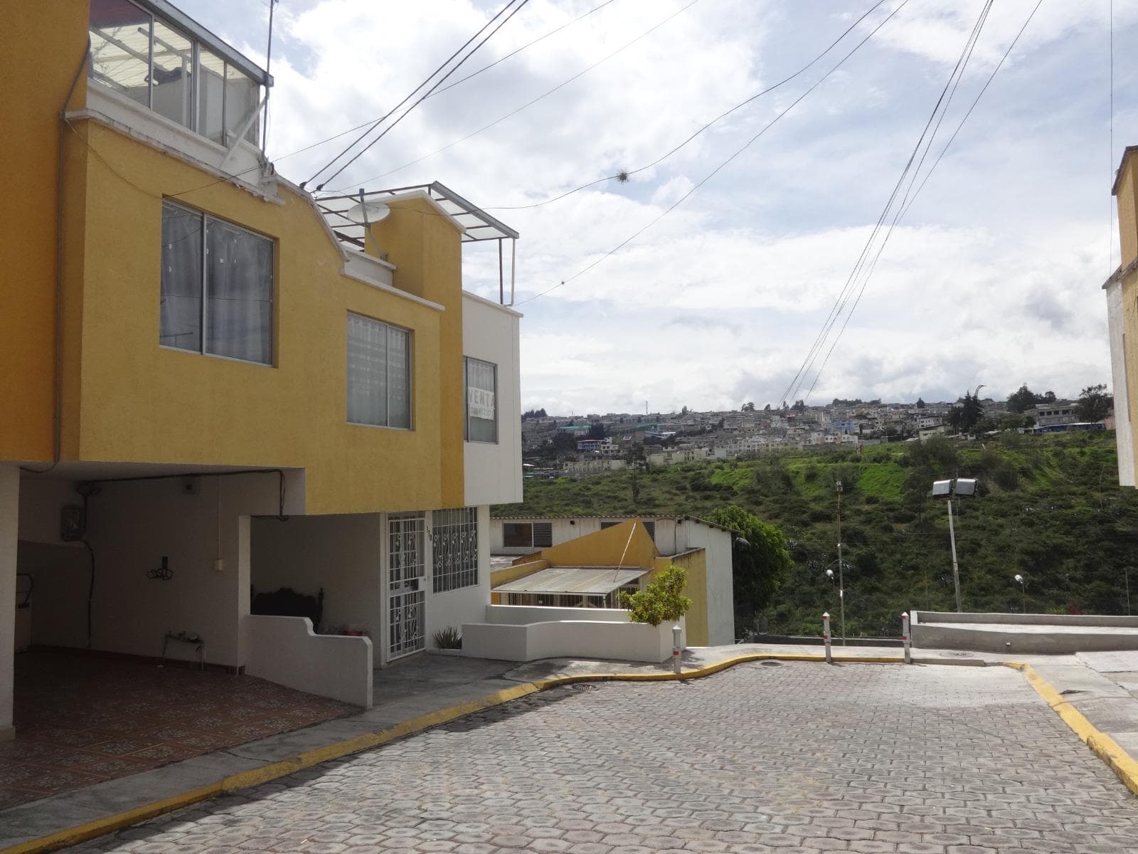 Venta de Casa de 105 metros con 3 Dormitorios Sector Portal Shopping - 1
