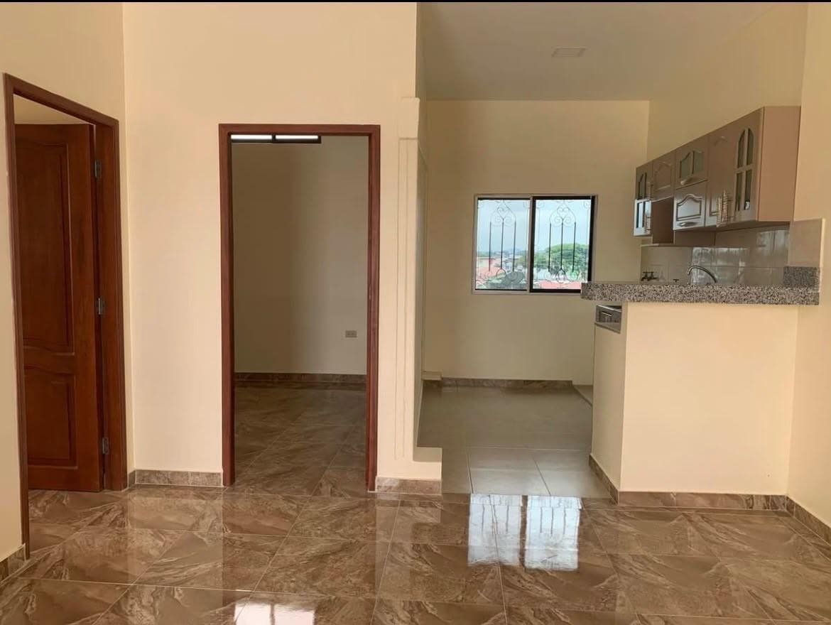 Departamento en ALQUILER de 2 habitaciones en Cdla. Garzota - 1