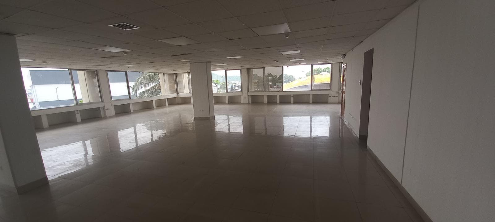 Alquiler de oficinas en la Av. de las Americas - 1