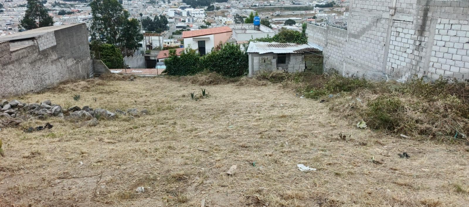 Terreno en Calderón - 1
