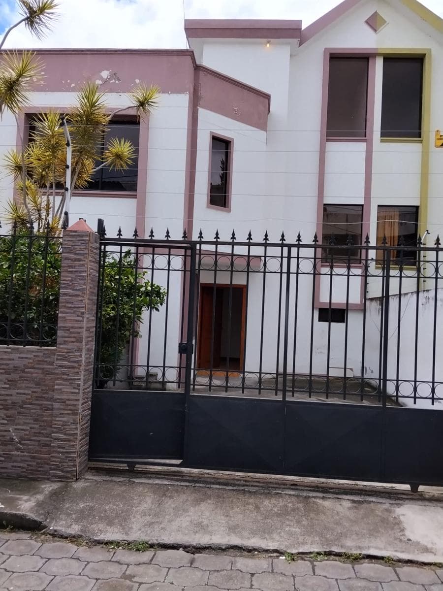 Casa en Ibarra - 1