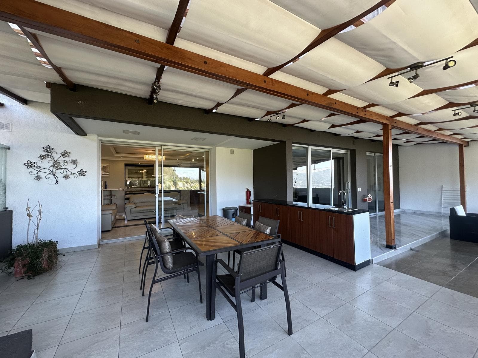 Departamento en Renta Monteserrín Amoblado ,Terraza privada - 1