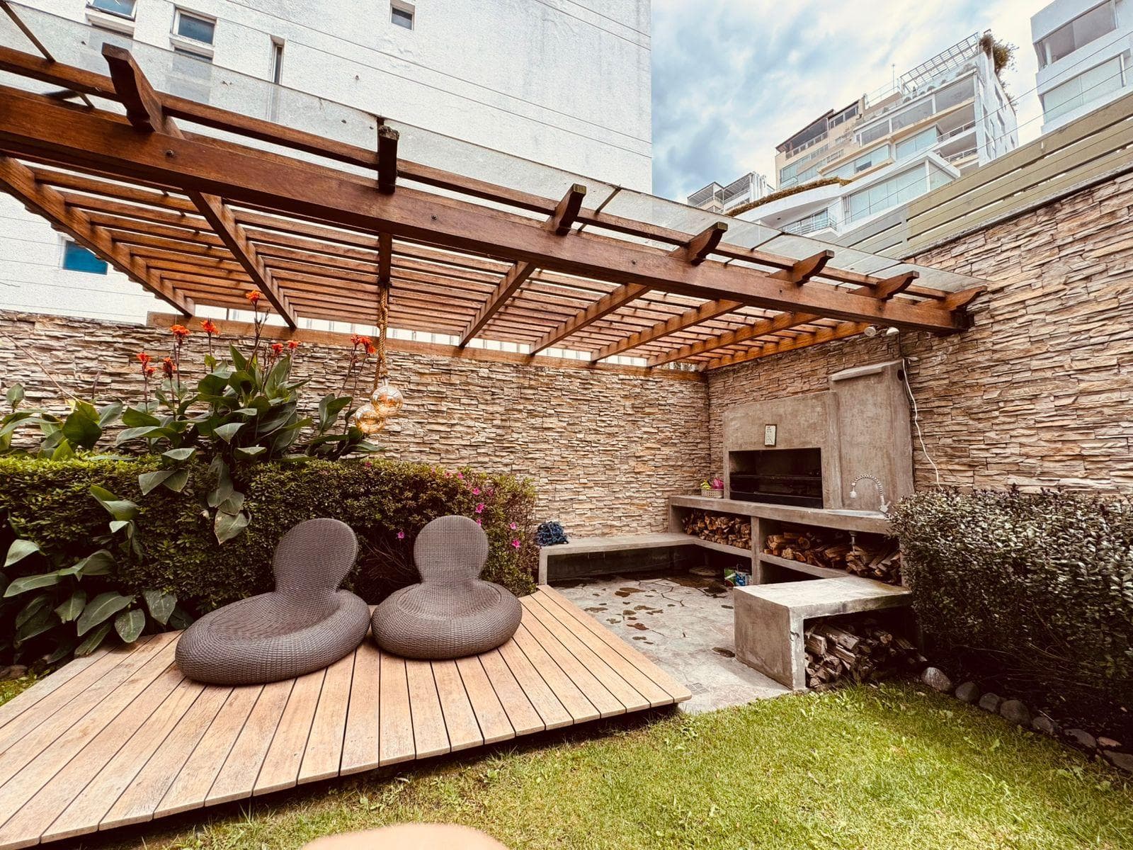 DEPARTAMENTO EN VENTA O ARRIEDO EN SIERRA MORAL - 1
