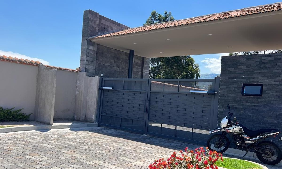 TUMBACO LA MORITA TERRENO DE VENTA EN EXCLUSIVA URBANIZACION - 1