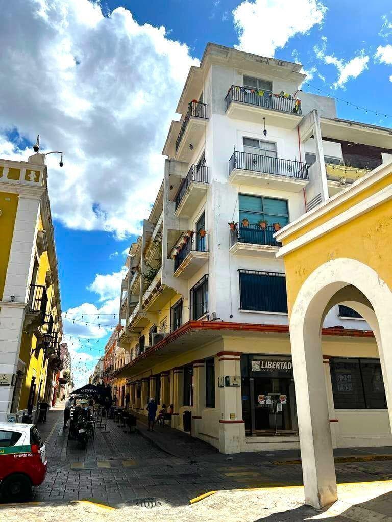 Edificio en Venta, Campeche, 3 niveles - 1