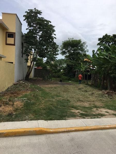 TERRENO EN VENTA - 1