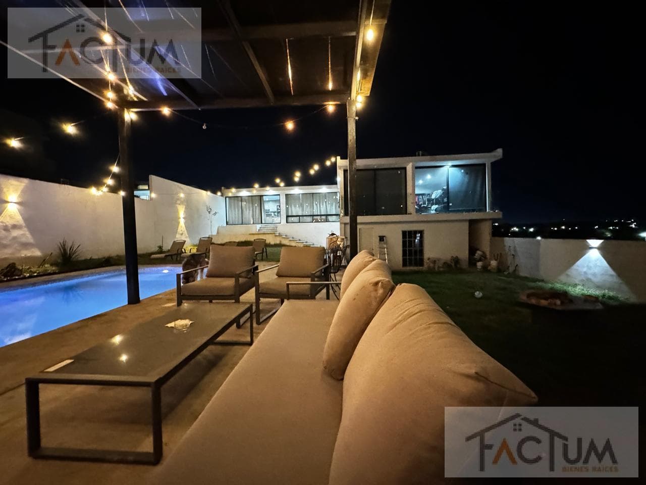 Casa en Venta en Hacienda San Pedro, Zuazua, N.L. - 1