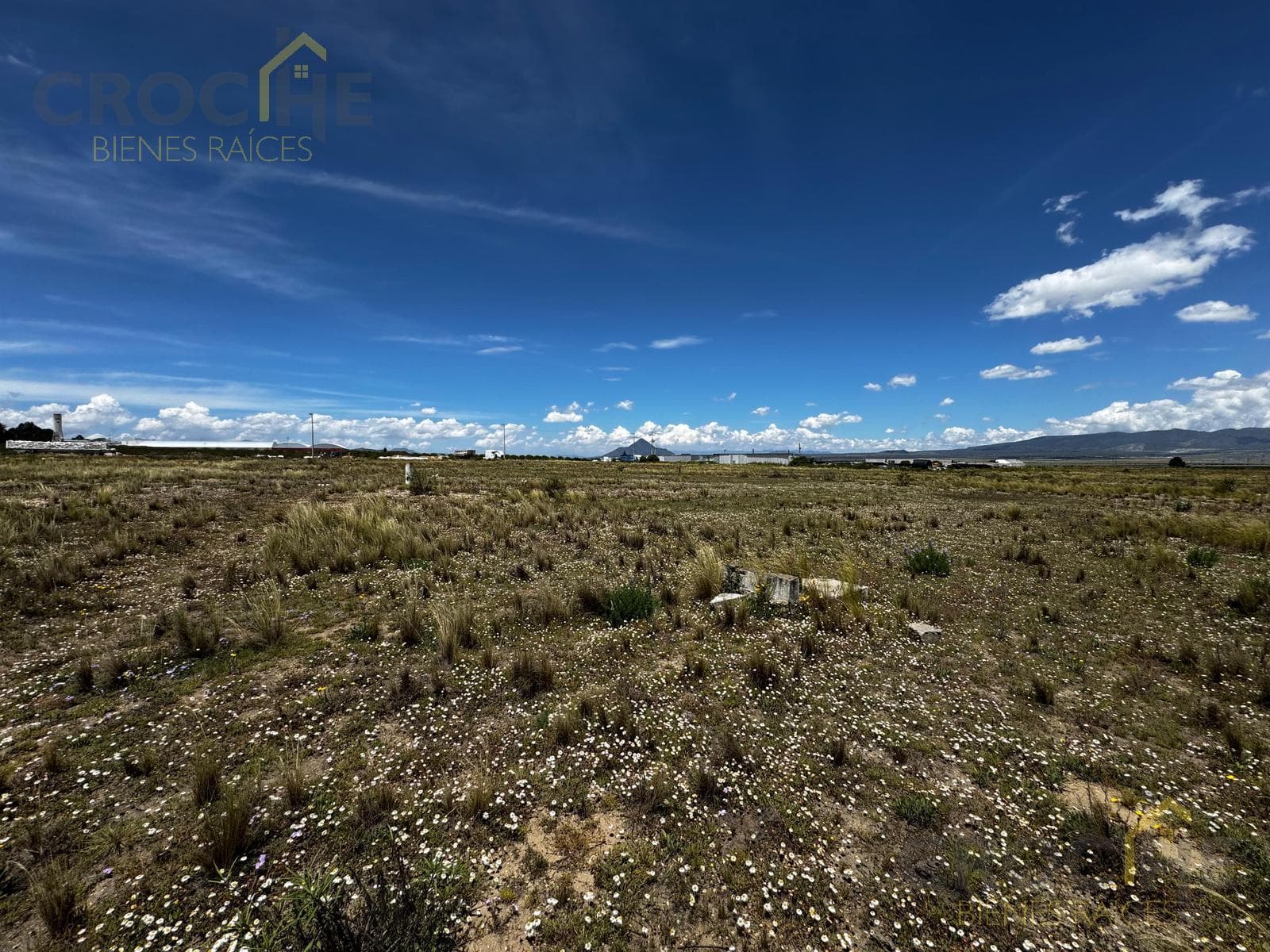 Terreno en venta en Perote, Veracruz, junto a la coca y carretera - 1