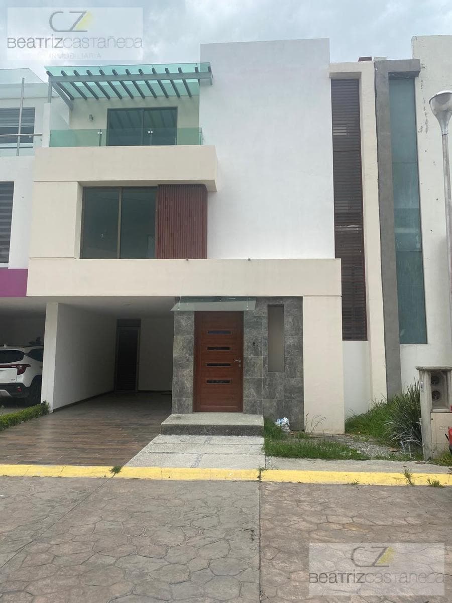 CASA EN RENTA RESIDENCIAL PLATINUM, MUY CERCA DE PLAZA EXPLANADA, PACHUCA, HGO. - 1