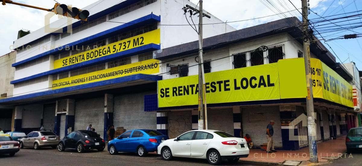 Bodega de 4 pisos en Renta, ubicada en el Centro de la Ciudad de Veracruz, cuenta con estacionamiento subterráneo y oficinas - 1