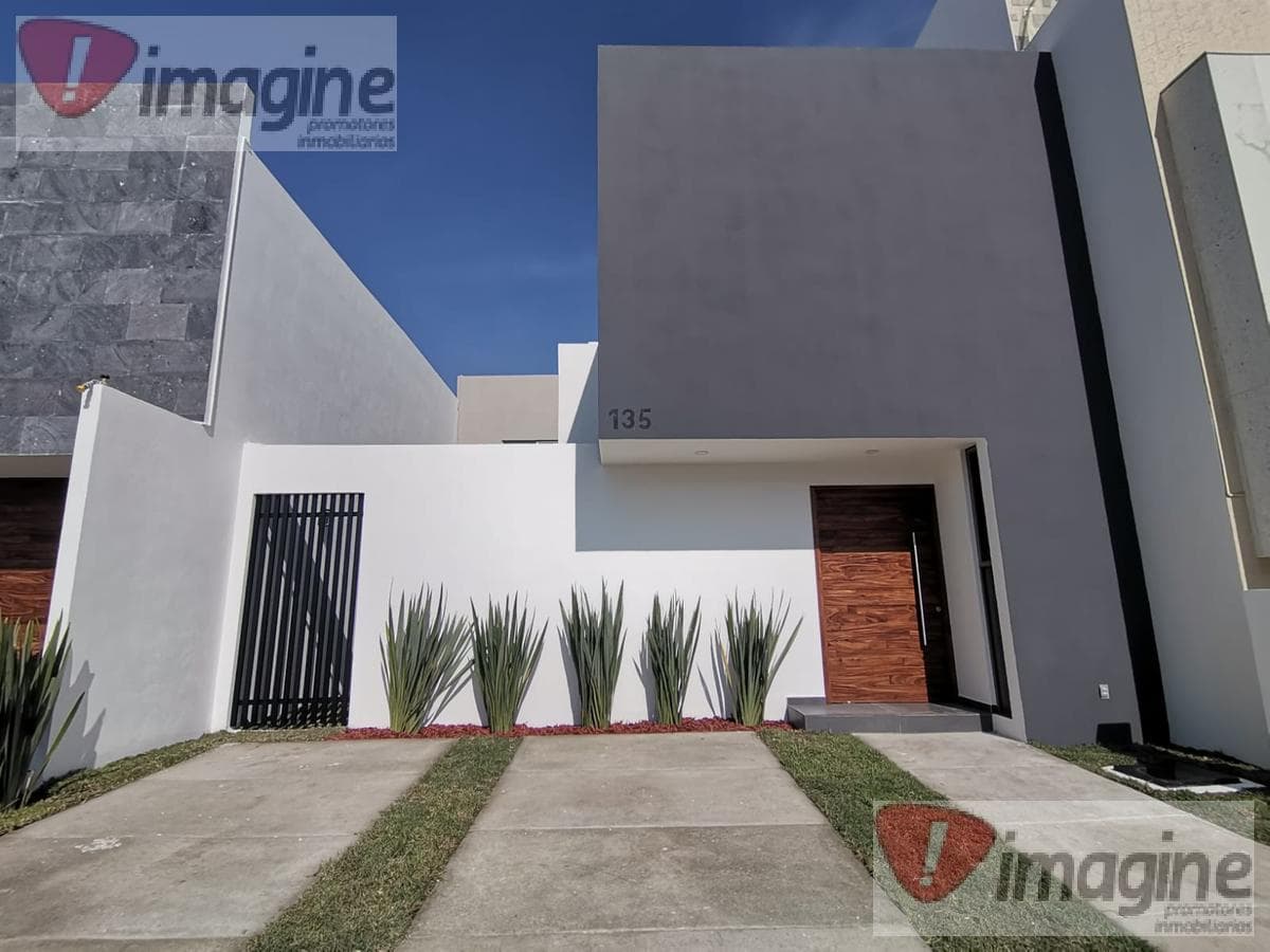 Casa en renta en Zona Plateada - 1