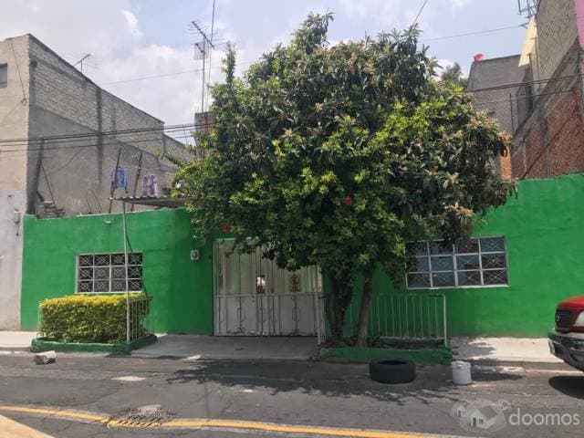 Se Vende casa como Terreno súper ubicado - 1