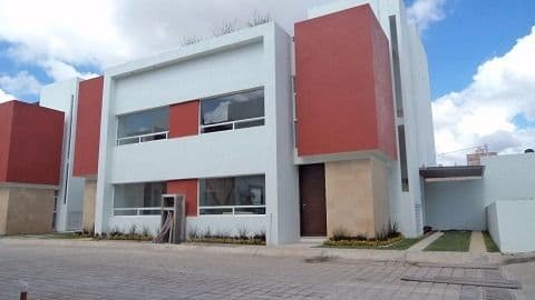 CASA EN VENTA EN PUEBLA, CERCA DE CRUZ DEL SUR,CERCA UDLA - 1