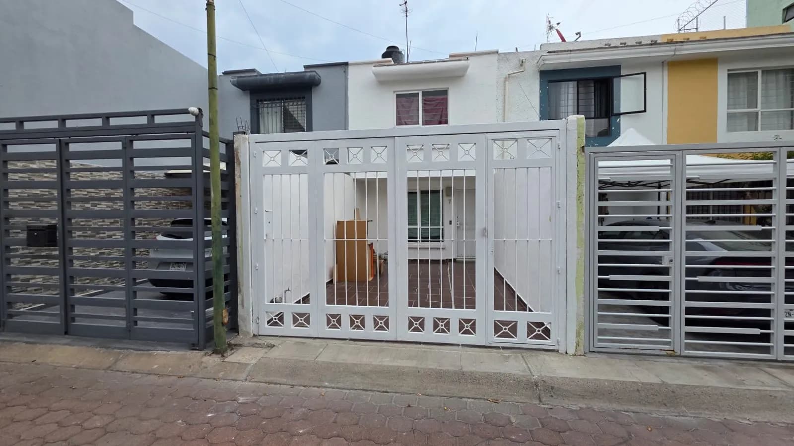 JARDINES DEL NILO CASA EN VENTA - 1