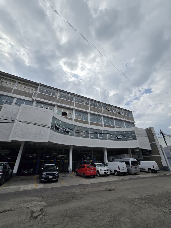 Bodega en renta en Naucalpan Alce Blanco - 1