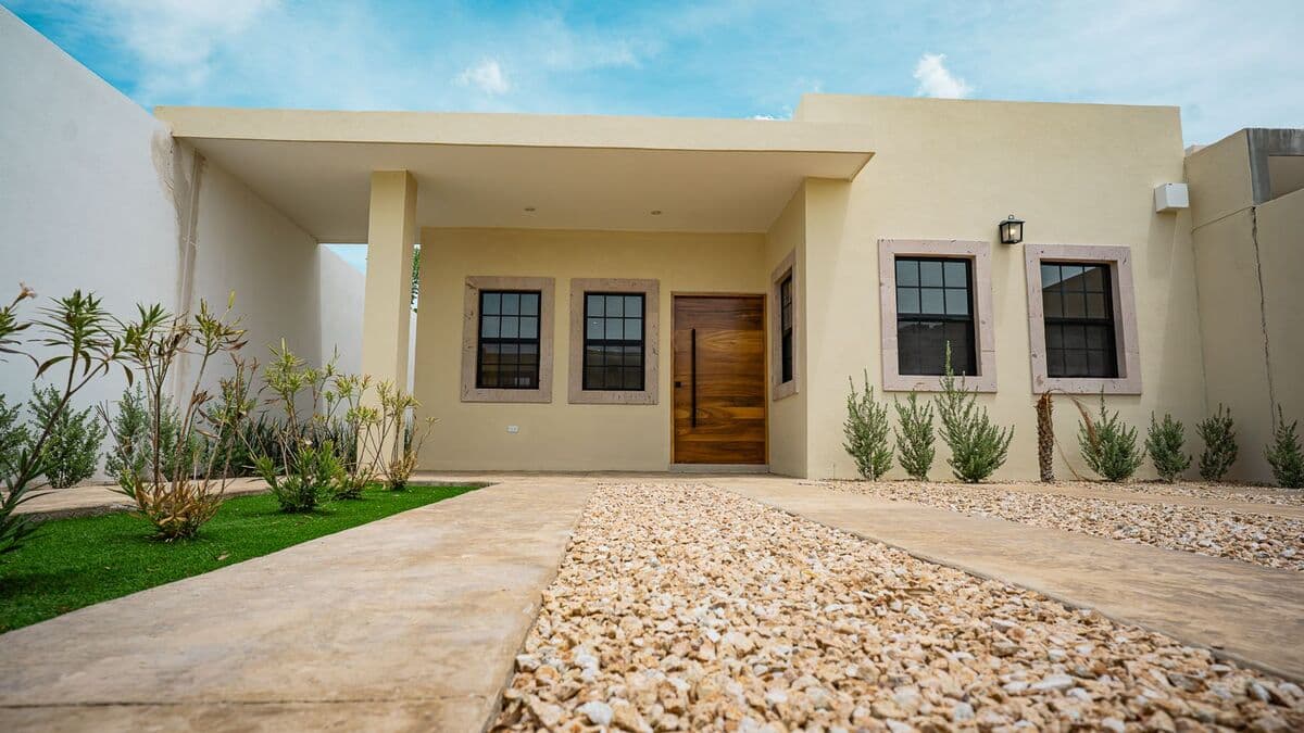 CASA EN VENTA EN LA PAZ, BCS, EL CENTENARIO - 1