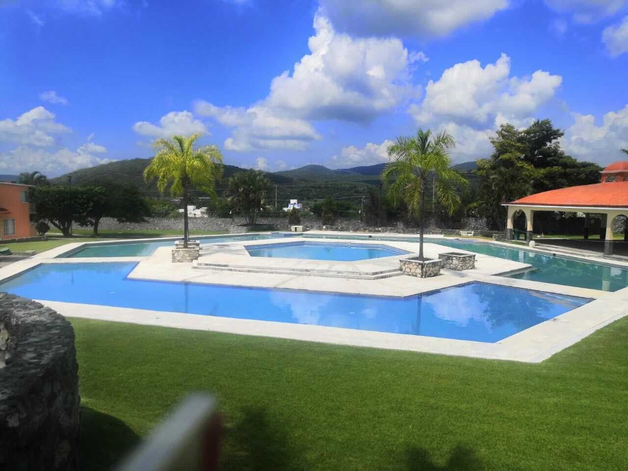se renta casa en Rinconada Oasis I, Xochitepec, Mor. - 1