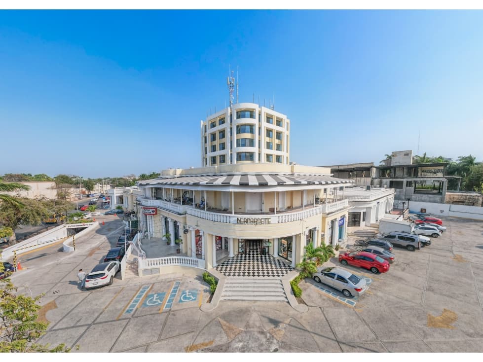 Paseo de Montejo Oficinas Corporativas En Renta en Zona Comercial - 1