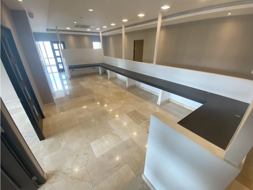 Local Comercial Estratégico en Renta en Av. Bonampak, Cancún - 1
