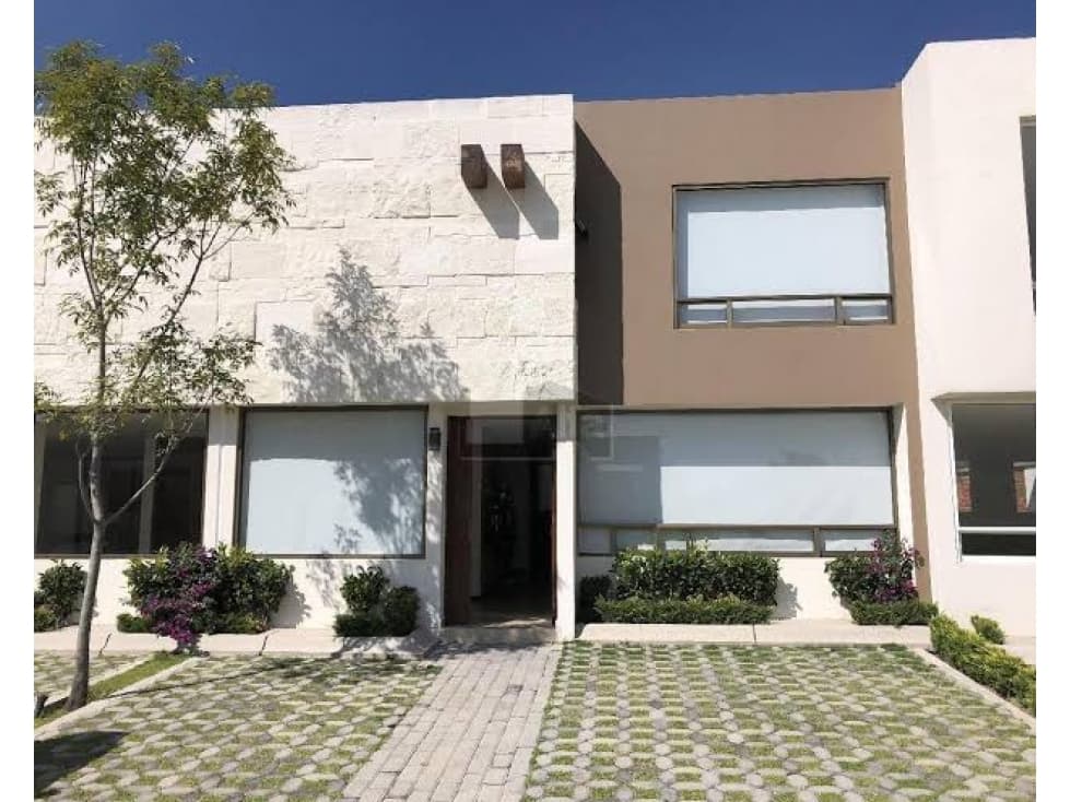 Casa en Venta Modelo Granada Residencial Lomas Virreyes Calimaya - 1