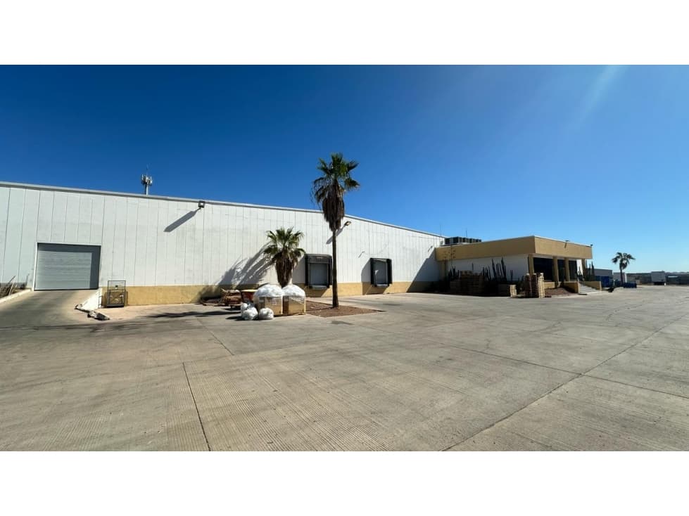 SE RENTA NAVE INDUSTRIAL PARQUE ROCA FUERTE, GUAYMAS SON. - 1