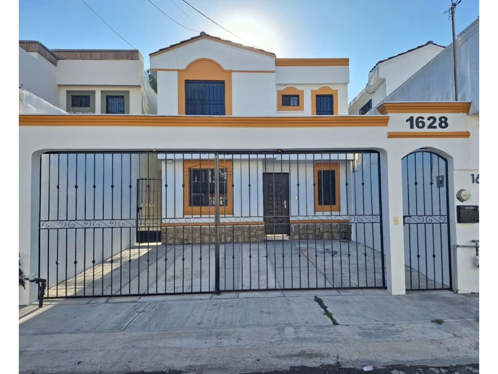 CASA EN RENTA EN PRIVADAS DE CASA BLANCA EN SAN NICOLAS DE LOS GARZA. - 1