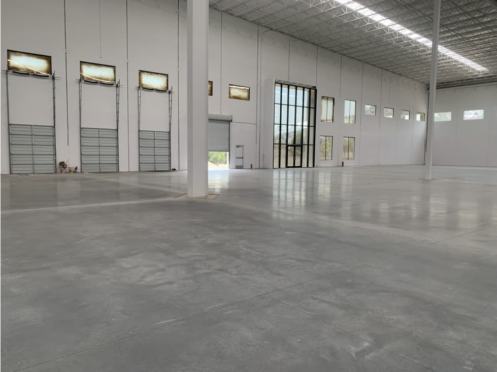 RENTA NAVE EN TLANEPANTLA 8,400m2 - 1