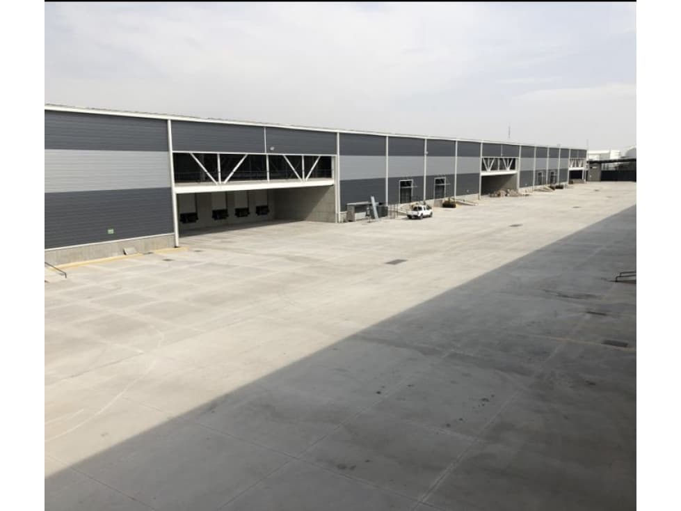 RENTA NAVE EN TULTEPEC EDO MEX - 1