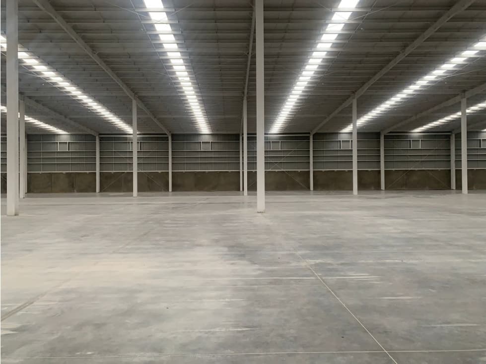 RENTA NAVE EN TLANEPANTLA 6,371 m2 - 1