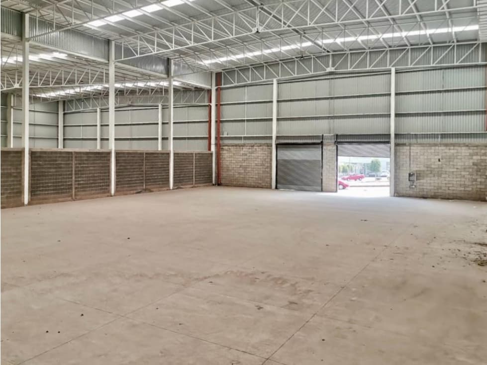 Nave Industrial 2,000m² | Av. México SJR | 10m Altura y Andenes - 1