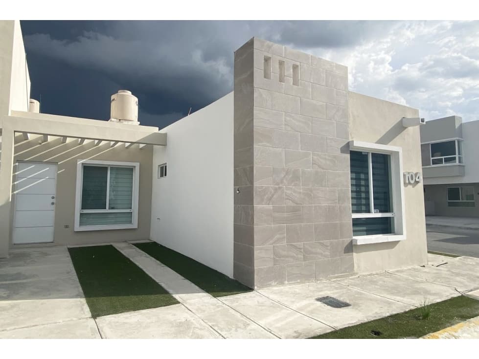 Casa en RENTA de 1 piso Amueblada en Fracc. Los Almendros RCR623346 - 1