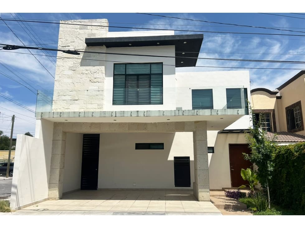 Casa en RENTA en col. Acueducto RCR644528 - 1