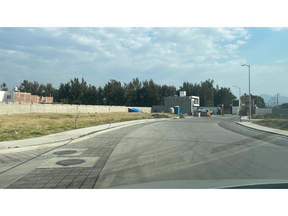 Terreno en Venta en Verde Paraíso Fraccionamiento Zamora - 1