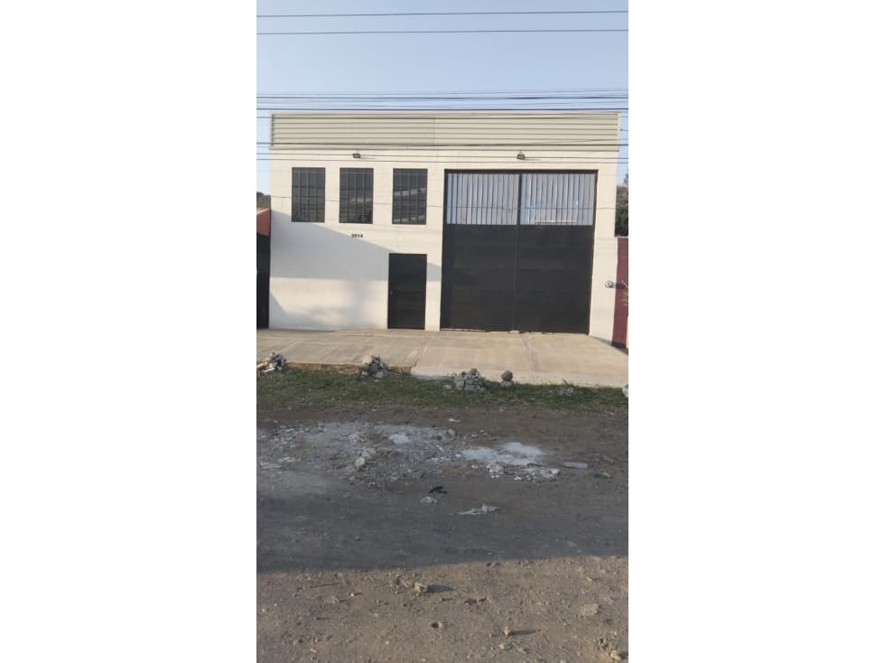 BODEGA en RENTA 300m2 Jacona Michoacán - 1