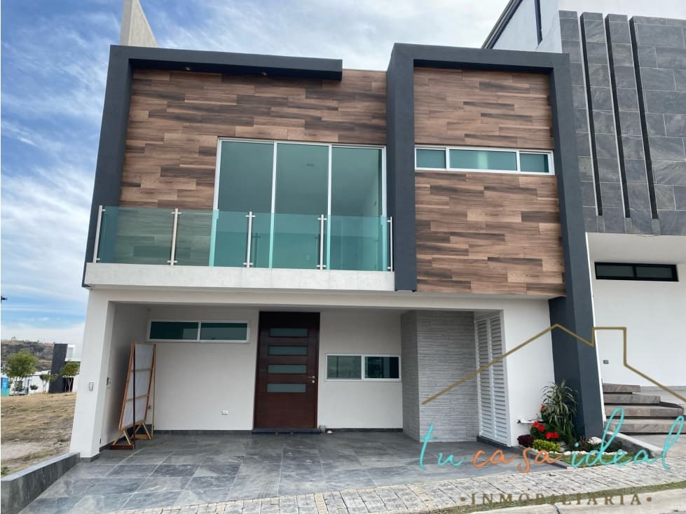 Casa En Venta En Parque Aguascalientes En Lomas De Angelópolis - 1