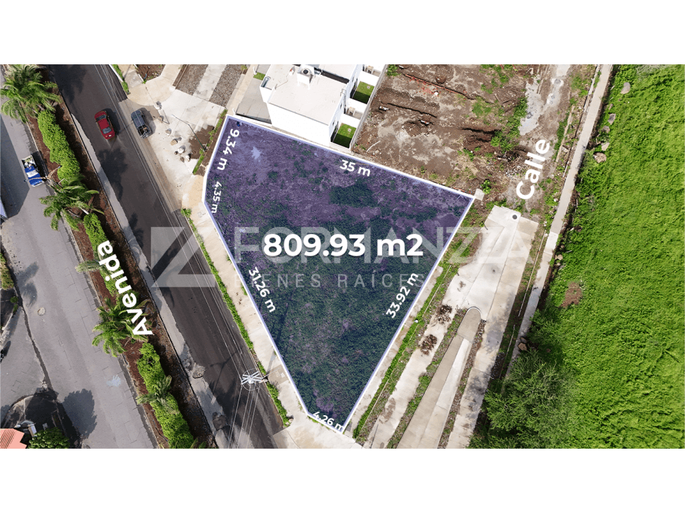 Terreno Comercial en Venta en Linda Vista en Villa de Álvarez, Colima - 1