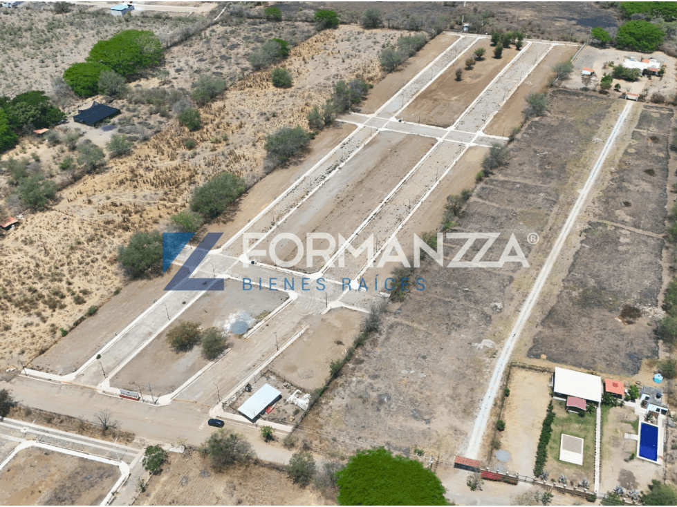 Terrenos Habs y Comerciales en Venta, Fracc. Valles de Comala, Comala - 1