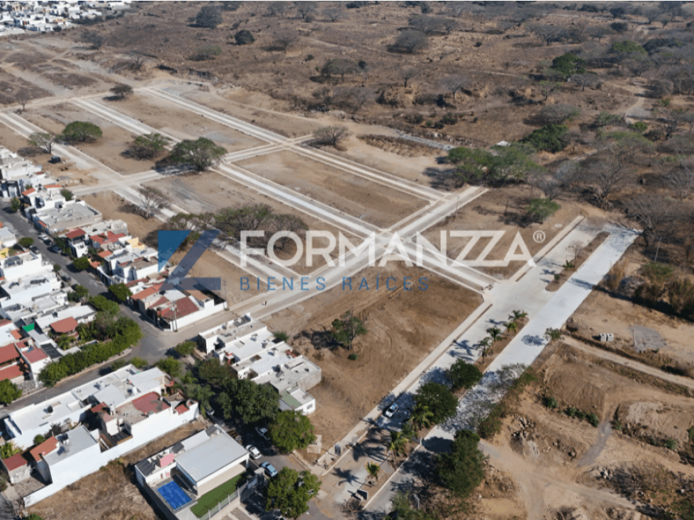 Terreno en Venta en Lagunas Bari Residencial, Villa de Álvarez, Colima - 1