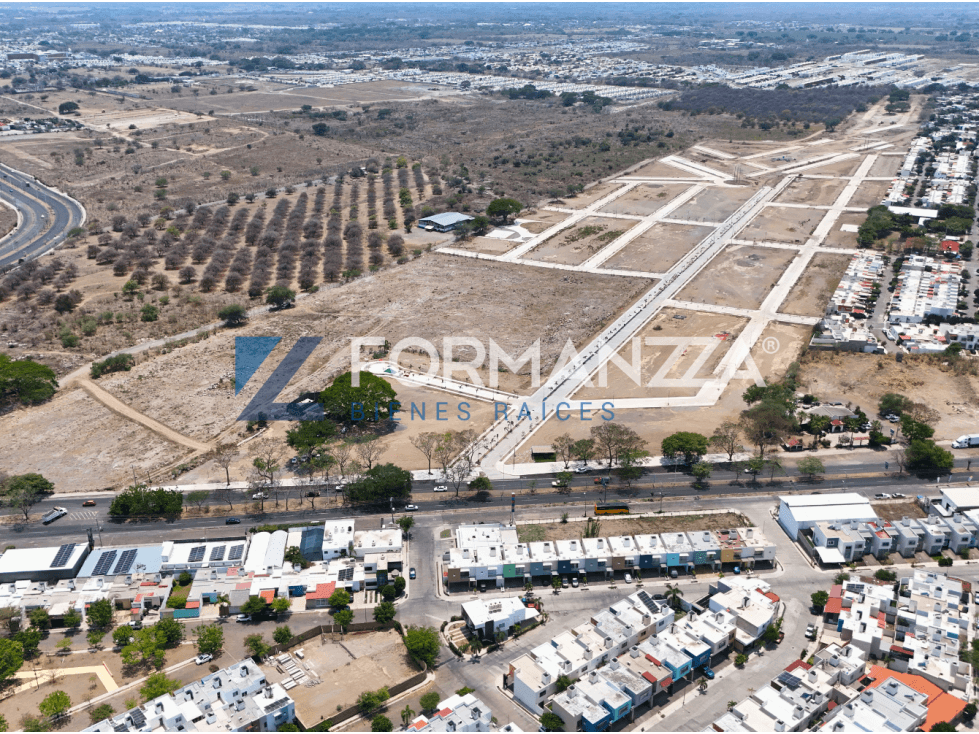 Terrenos en Venta, Residencial Valle Real, Villa de Álvarez - 1