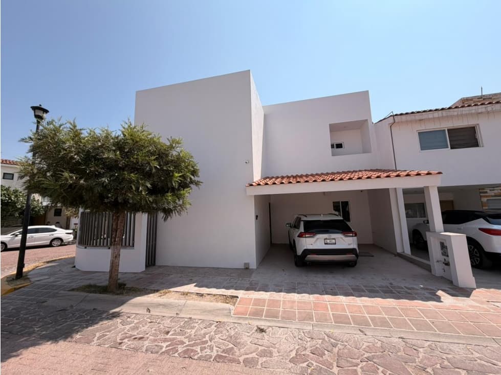 CASA EN VENTA PEDREGAL DE SAN ANGEL CELAYA - 1
