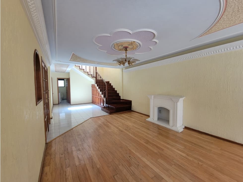 Casa en venta en Lerdo de Tejada, Del Carmen Coyoacán - 1