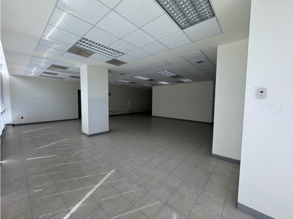 Se renta oficina de 363 m2 cancun av bonampak corporativa - 1