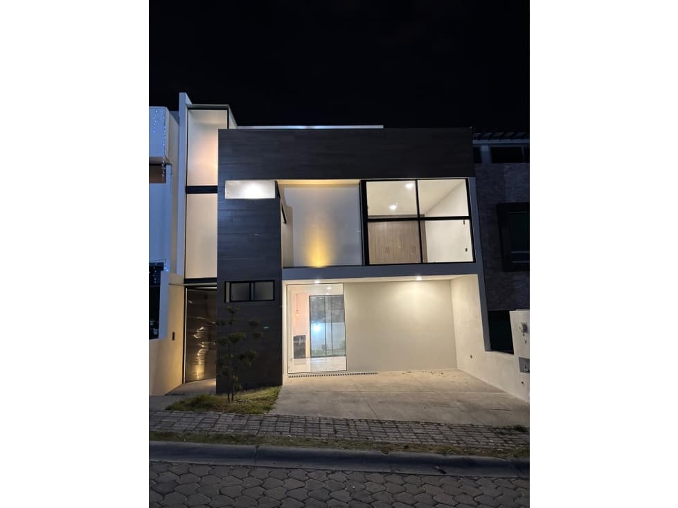 VENTA DE CASA EN LOMAS DE ANGELOPOLIS III - 1