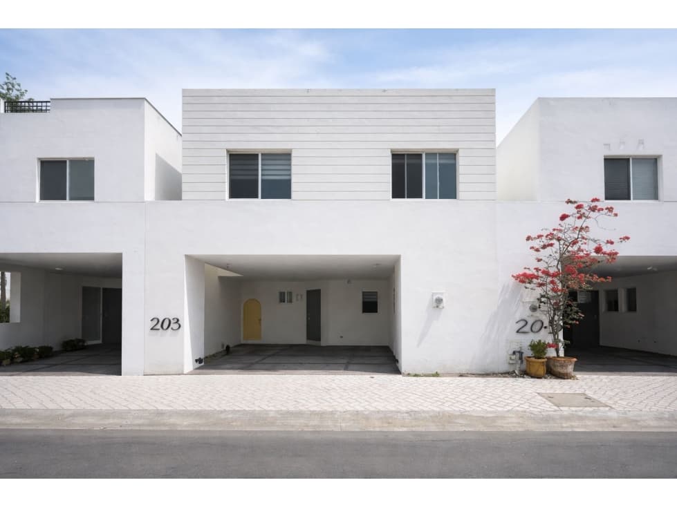 Casa en Renta zona Santa Catarina, Ventanas de la Huasteca - 1